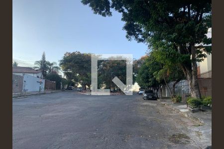 Apartamento à venda com 82m², 3 quartos e 1 vagavista da Rua