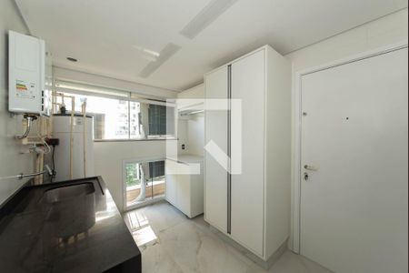 Apartamento à venda com 168m², 3 quartos e 3 vagasLavanderia