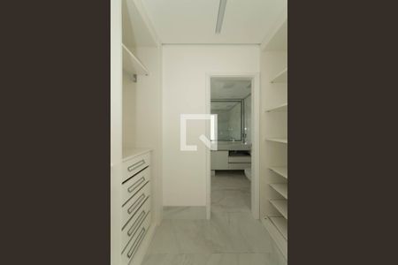 Apartamento à venda com 168m², 3 quartos e 3 vagasCloset da suíte 3