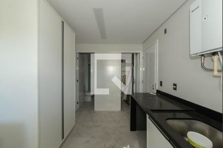 Apartamento à venda com 168m², 3 quartos e 3 vagasLavanderia