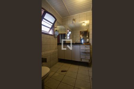 Casa à venda com 344m², 4 quartos e 4 vagasBanheiro da Suíte 1