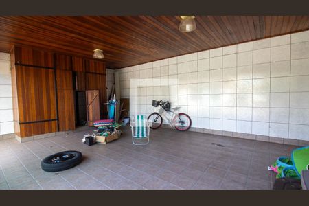 Casa à venda com 344m², 4 quartos e 4 vagasÁrea de Serviço