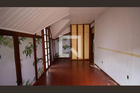 Casa à venda com 344m², 4 quartos e 4 vagasQuarto