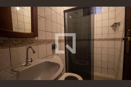 Casa à venda com 344m², 4 quartos e 4 vagasBanheiro Social