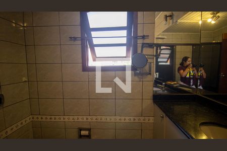 Casa à venda com 344m², 4 quartos e 4 vagasBanheiro da Suíte 1