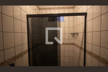 Casa à venda com 344m², 4 quartos e 4 vagasBanheiro Social