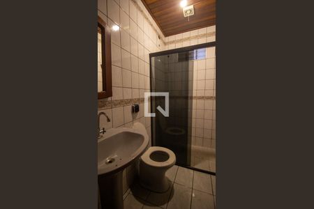 Casa à venda com 344m², 4 quartos e 4 vagasBanheiro Social