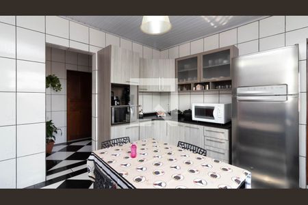 Casa à venda com 420m², 8 quartos e 3 vagas Casa à venda com 420m², 8 quartos e 3 vagasCozinha