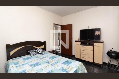 Casa à venda com 420m², 8 quartos e 3 vagas Casa à venda com 420m², 8 quartos e 3 vagasQuarto 1