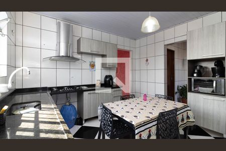 Casa à venda com 420m², 8 quartos e 3 vagas Casa à venda com 420m², 8 quartos e 3 vagasCozinha