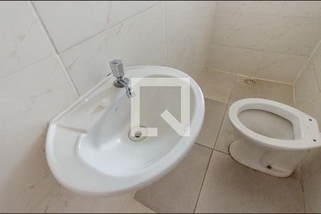 Banheiro de casa para alugar com 1 quarto, 30m² em Vila Pirituba, São Paulo