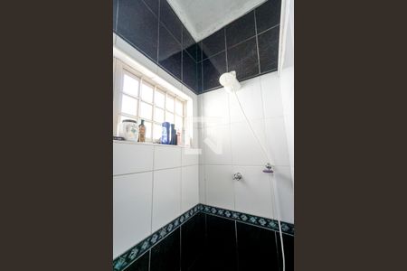 Casa para alugar com 367m², 3 quartos e 2 vagasChuveiro