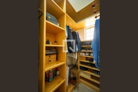 Casa para alugar com 367m², 3 quartos e 2 vagasCloset da suíte