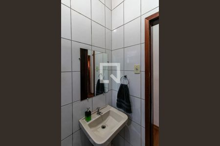 Casa à venda com 360m², 3 quartos e 8 vagasBanheiro