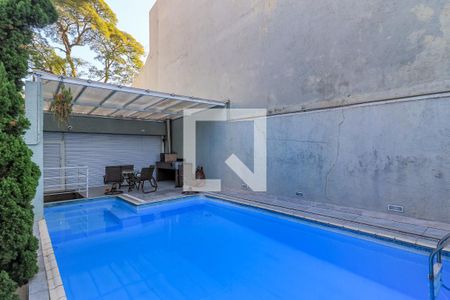 Casa para alugar com 690m², 4 quartos e 8 vagas Casa para alugar com 690m², 4 quartos e 8 vagasPiscina
