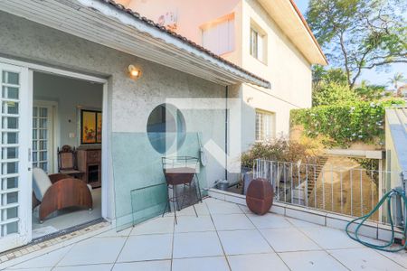 Casa para alugar com 690m², 4 quartos e 8 vagas Casa para alugar com 690m², 4 quartos e 8 vagasVaranda da Sala