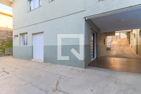 Casa para alugar com 690m², 4 quartos e 8 vagas Casa para alugar com 690m², 4 quartos e 8 vagasÁrea externa/Garagem