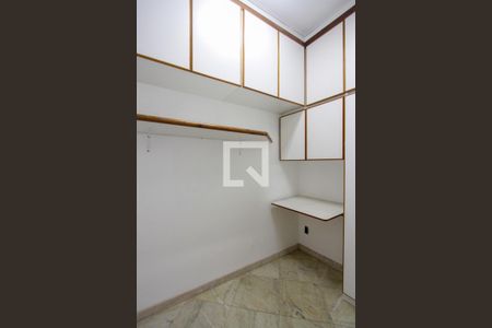 Apartamento para alugar com 125m², 3 quartos e 1 vaga Apartamento para alugar com 125m², 3 quartos e 1 vagaQuaro de serviço