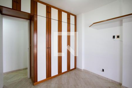 Apartamento para alugar com 125m², 3 quartos e 1 vaga Apartamento para alugar com 125m², 3 quartos e 1 vagaQuarto 2