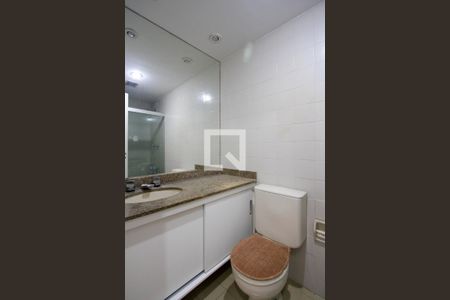 Apartamento para alugar com 125m², 3 quartos e 1 vaga Apartamento para alugar com 125m², 3 quartos e 1 vagaBanheiro