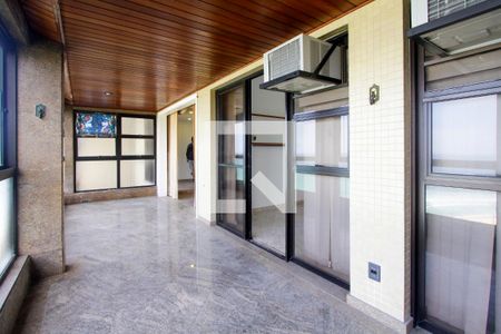 Varanda de apartamento para alugar com 3 quartos, 125m² em Barra da Tijuca, Rio de Janeiro