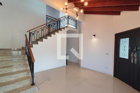 Casa de condomínio à venda com 360m², 5 quartos e 2 vagas Casa de condomínio à venda com 360m², 5 quartos e 2 vagasSala