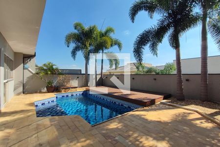 Casa de condomínio à venda com 360m², 5 quartos e 2 vagas Casa de condomínio à venda com 360m², 5 quartos e 2 vagasQuintal - Piscina