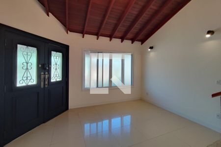Casa de condomínio à venda com 360m², 5 quartos e 2 vagas Casa de condomínio à venda com 360m², 5 quartos e 2 vagasSala