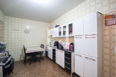 Casa à venda com 110m², 2 quartos e 2 vagas Casa à venda com 110m², 2 quartos e 2 vagasCozinha