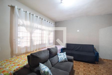 Casa à venda com 110m², 2 quartos e 2 vagas Casa à venda com 110m², 2 quartos e 2 vagasSala