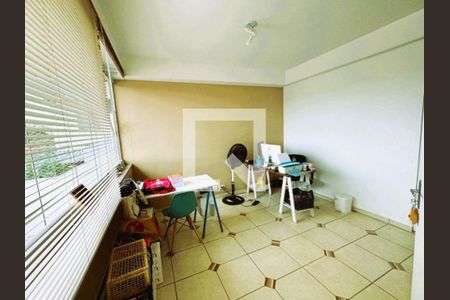 Casa à venda com 180m², 4 quartos e 2 vagas Casa à venda com 180m², 4 quartos e 2 vagasFoto 18