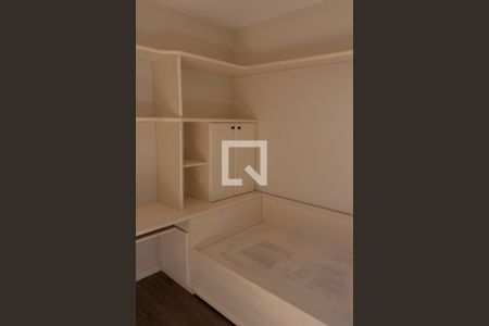 Casa de condomínio à venda com 293m², 3 quartos e 4 vagas Casa de condomínio à venda com 293m², 3 quartos e 4 vagasQUARTO 2