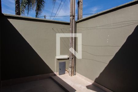 Casa de condomínio à venda com 293m², 3 quartos e 4 vagas Casa de condomínio à venda com 293m², 3 quartos e 4 vagasÁREA DE SERVIÇO