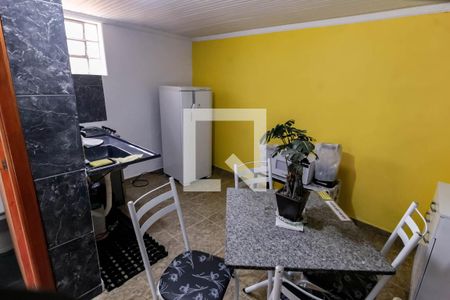 Sala / Cozinha de casa para alugar com 1 quarto, 35m² em Jardim Monte Kemel, São Paulo