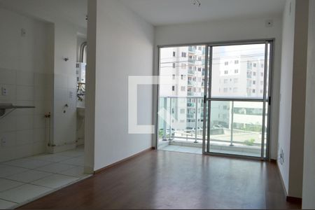 Sala  de apartamento para alugar com 2 quartos, 48m² em Pechincha, Rio de Janeiro