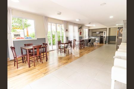 Apartamento para alugar com 48m², 2 quartos e 1 vaga Apartamento para alugar com 48m², 2 quartos e 1 vagaÁrea comum - Salão de festas