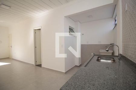 Cozinha de kitnet/studio para alugar com 1 quarto, 29m² em Vila Guedes, São Paulo