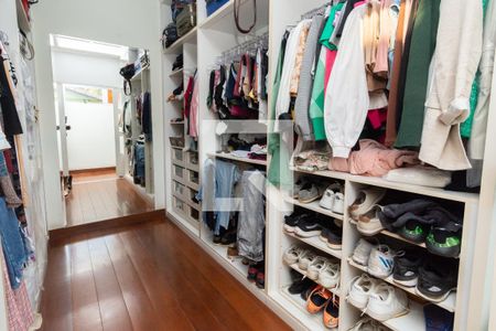 Casa à venda com 467m², 4 quartos e 14 vagasCloset da Suíte Master