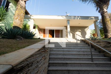 Casa à venda com 467m², 4 quartos e 14 vagasFachada Interna