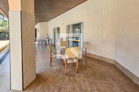 Casa de condomínio para alugar com 400m², 3 quartos e 6 vagas Casa de condomínio para alugar com 400m², 3 quartos e 6 vagasÁrea de Lazer