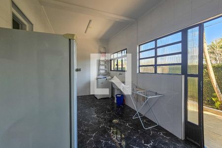 Casa de condomínio para alugar com 400m², 3 quartos e 6 vagas Casa de condomínio para alugar com 400m², 3 quartos e 6 vagasÁrea de serviço