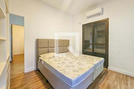 Casa de condomínio para alugar com 400m², 3 quartos e 6 vagas Casa de condomínio para alugar com 400m², 3 quartos e 6 vagasÁrea de serviço