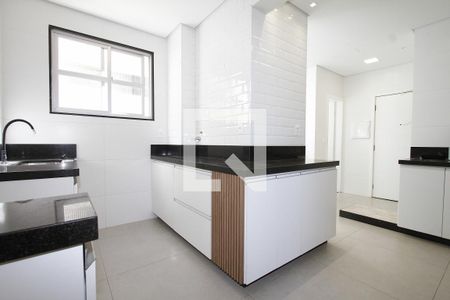 Cozinha de apartamento à venda com 4 quartos, 140m² em Grajaú, Belo Horizonte