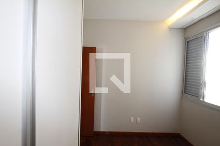 Quarto 1 de apartamento à venda com 4 quartos, 140m² em Grajaú, Belo Horizonte