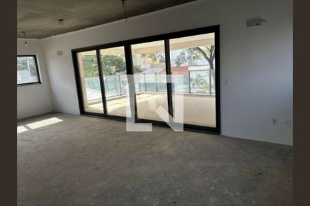 Apartamento à venda com 246m², 4 quartos e 4 vagas
