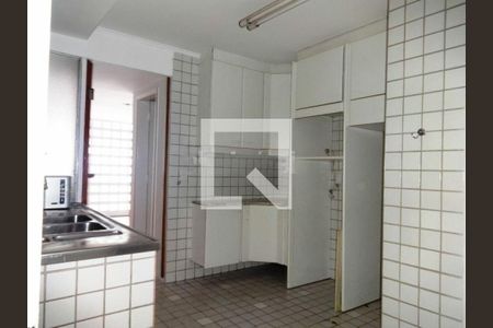 Casa para alugar com 5 quartos, 270m² em Vila Andrade, São Paulo