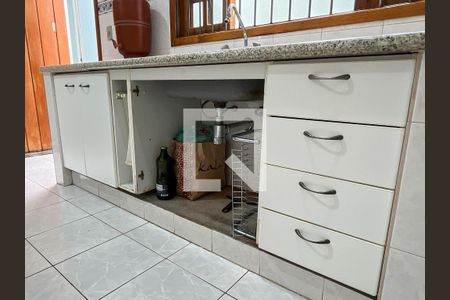 Casa para alugar com 240m², 2 quartos e 2 vagasCozinha