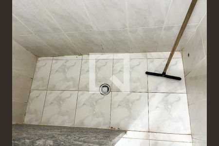 Casa para alugar com 240m², 2 quartos e 2 vagasBanheiro Corredor