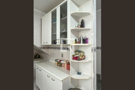 Casa para alugar com 240m², 2 quartos e 2 vagasCozinha