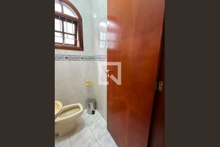 Casa para alugar com 240m², 2 quartos e 2 vagasLavabo